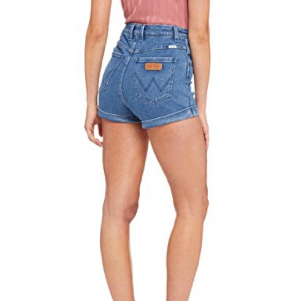 Wranger x Urban Outfitters Pin-up Denim Shorts